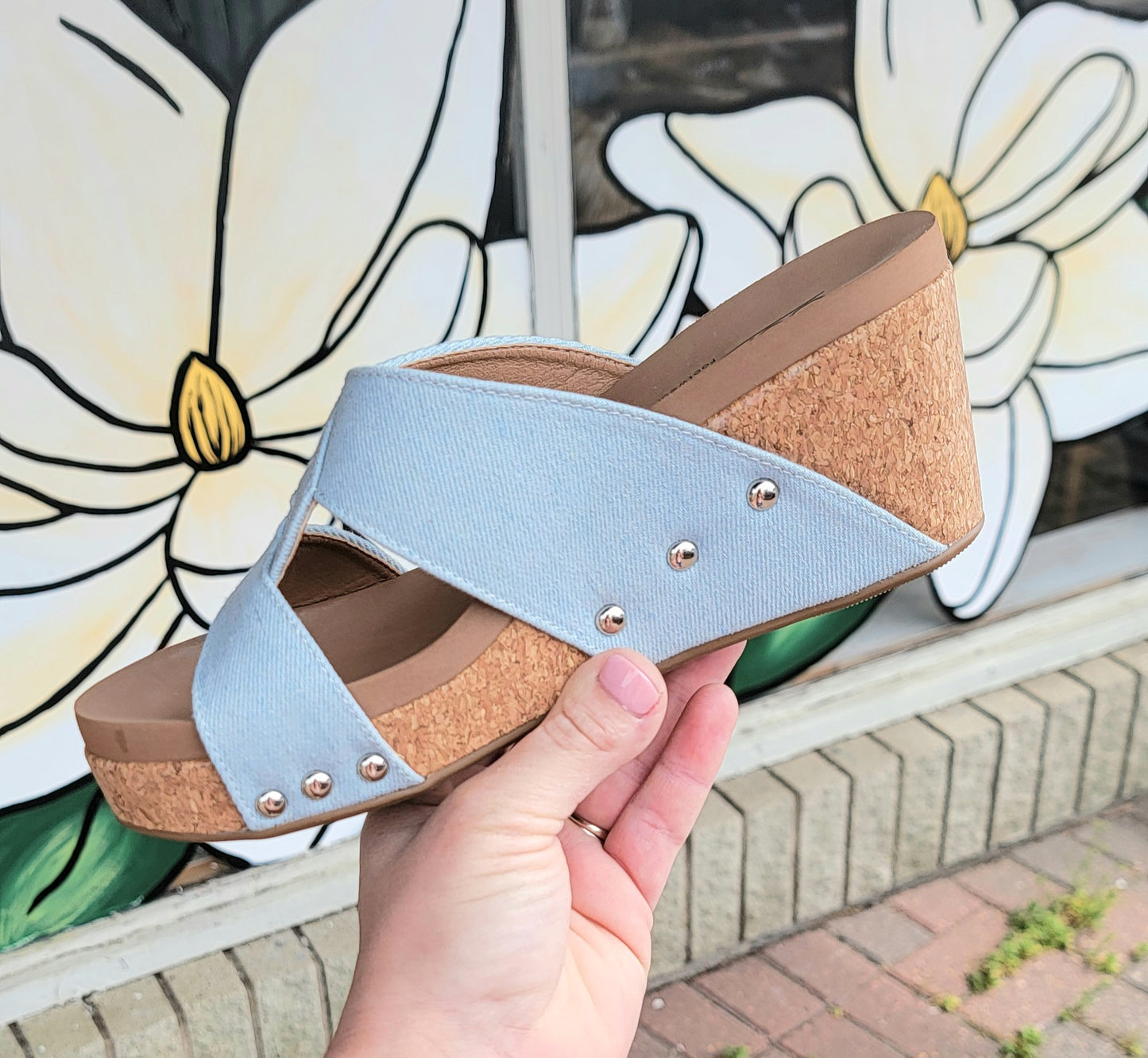Corkys Bonny Wedge