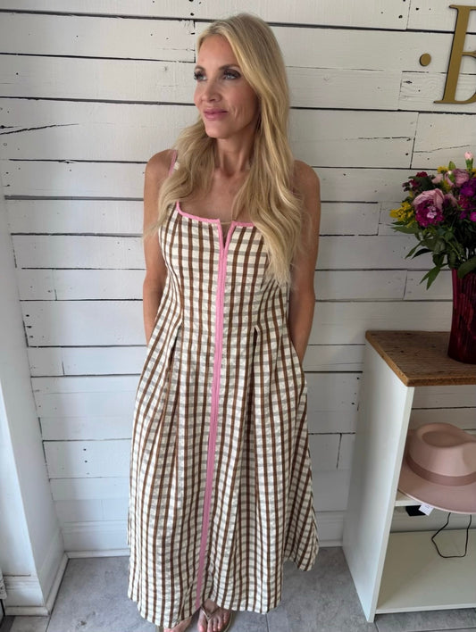 The Sunday stroll dress