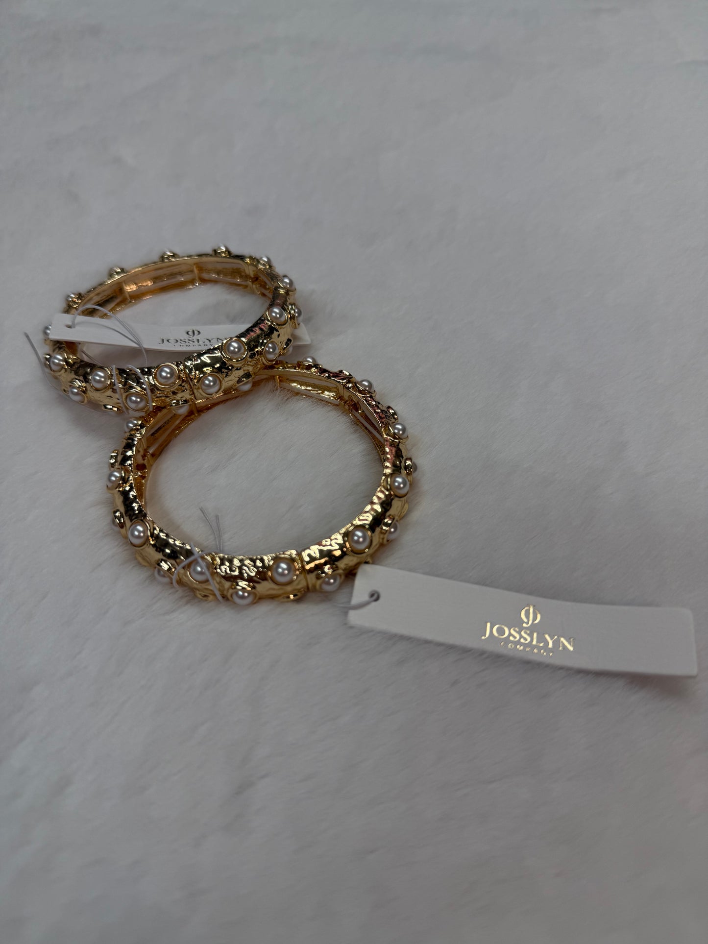Pearly pop Bangle